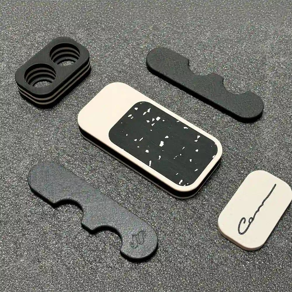 Personalized cue stand and chalk box by SS custom design