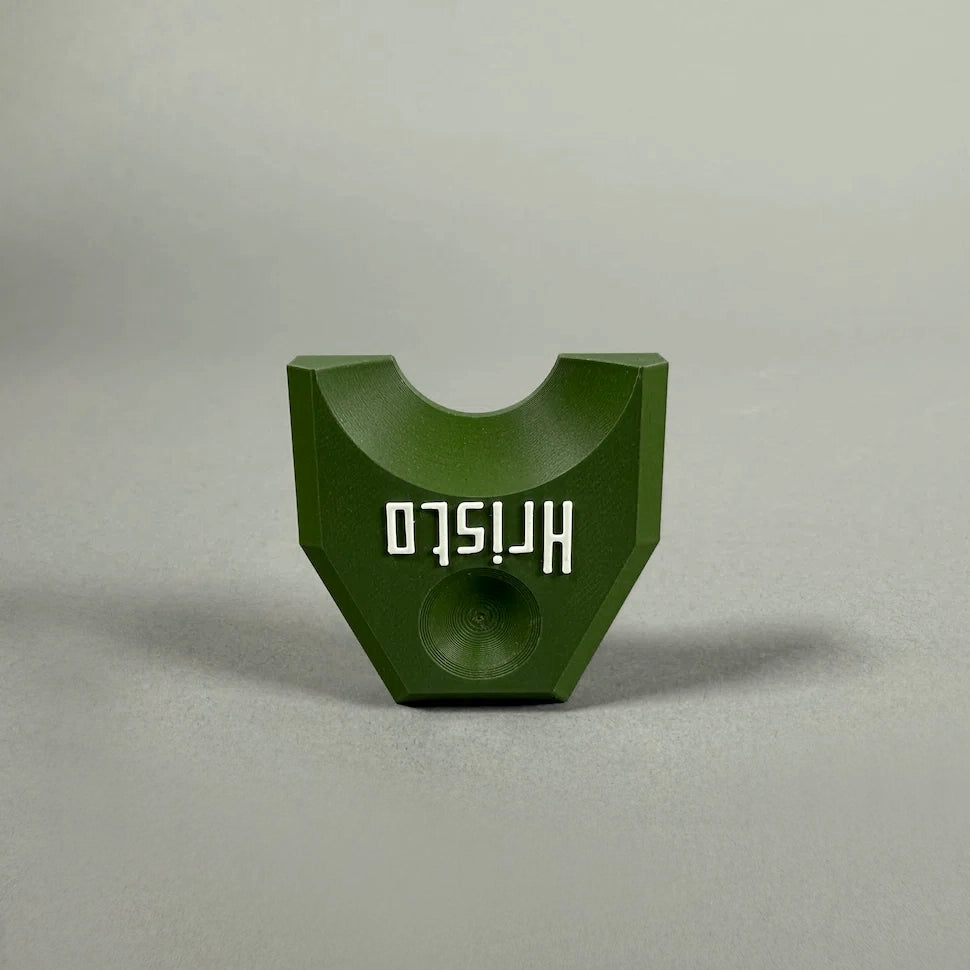 green snooker ball marker with name